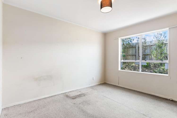 69 Victory Avenue Karori_12