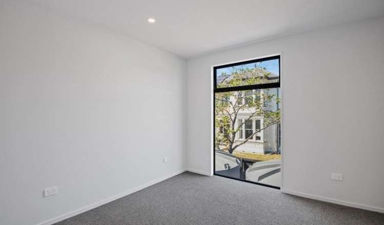  7/10 New Brighton Road Shirley_3