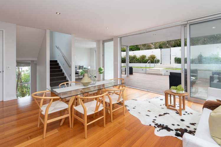 33 Luplau Crescent Cockle Bay_22