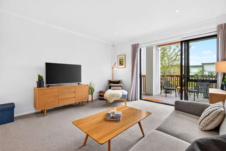 2 Torea Tai Road Hobsonville_10