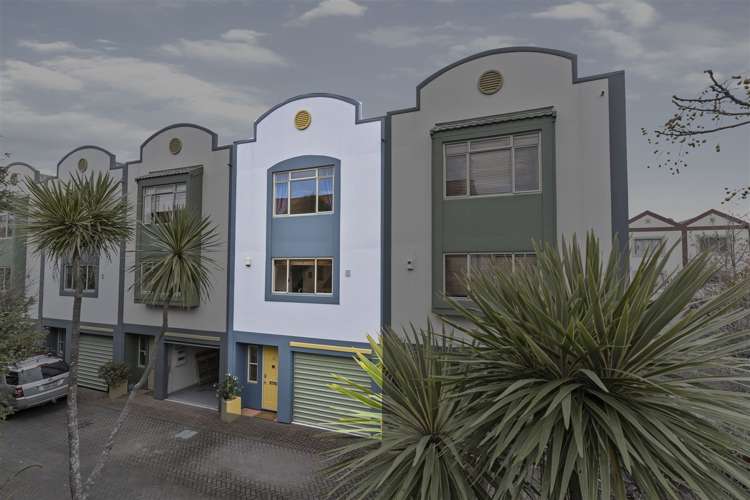 27/14 Ambrico Place New Lynn_13