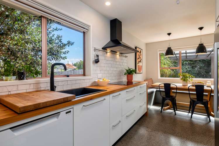 2/83 Owairaka Avenue Mount Albert_8