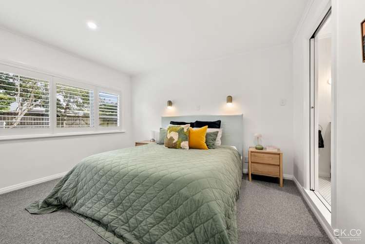 2 Barton Road Heretaunga_8