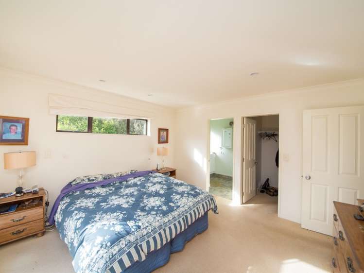 10 Henley Court Highbury_9