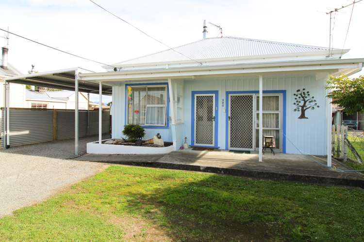 200 High Street South Carterton_2