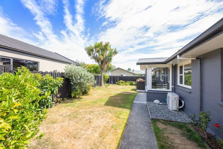 7 Houghton Crescent Redwoodtown_19