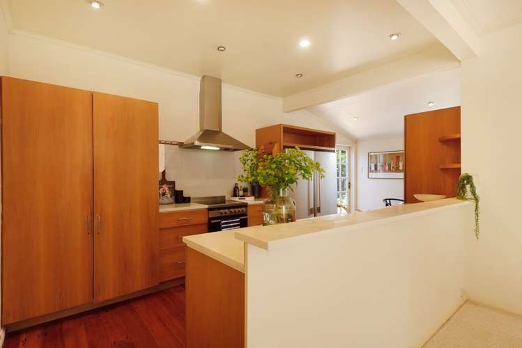 9 Joll Street Karori_13