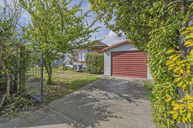 44 Russley Road Russley_1