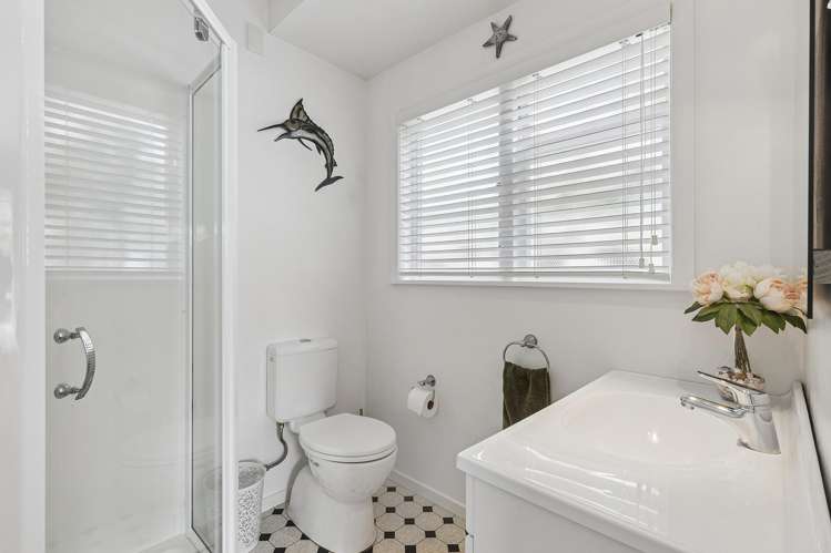 27 Cluny Road Plimmerton_16