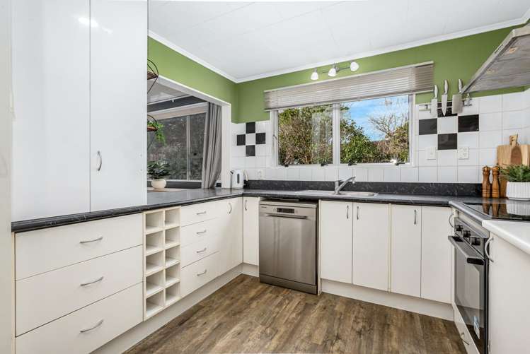 143 California Drive Totara Park_6