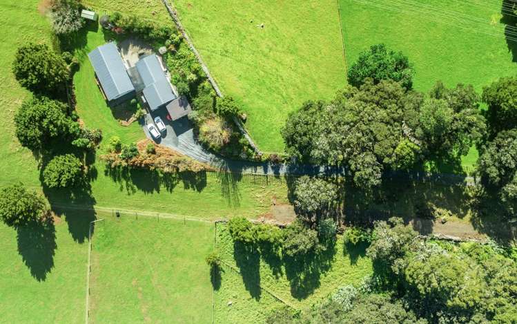 92 Pukeatua Road Maungatapere_24