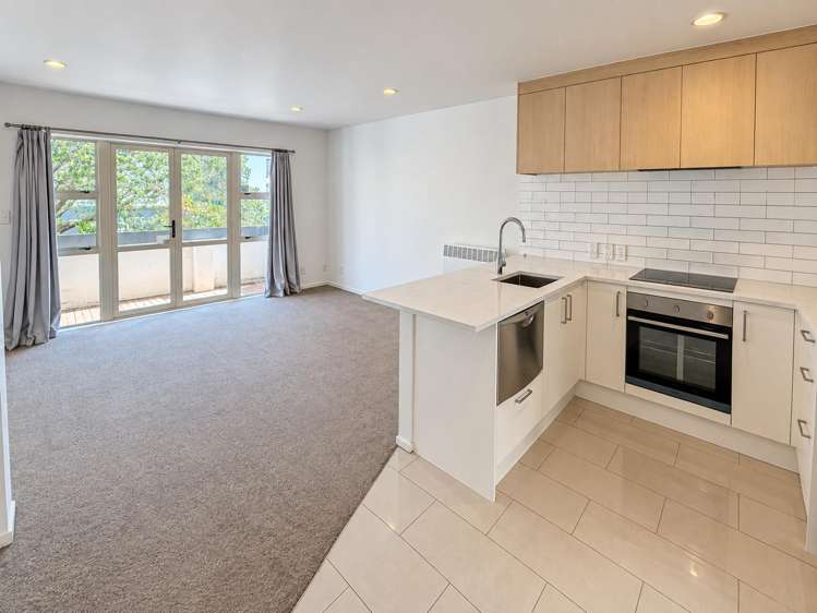 122d Newton Road Eden Terrace_1