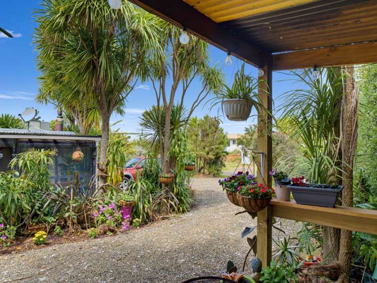 11 Moana Road Tinopai_26