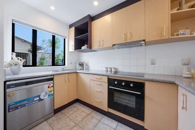 1/92 Bush Road_5