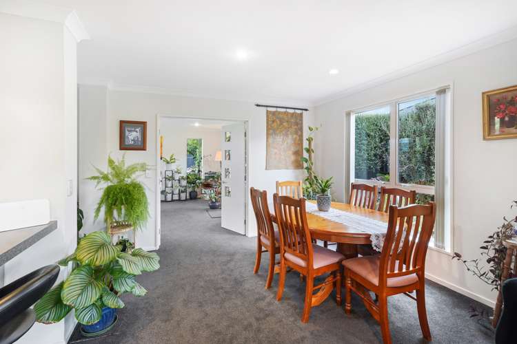 10 Charlie Stanton Place Shirley_8