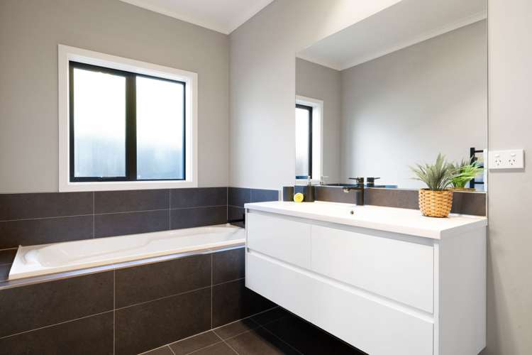 16 Maggie Place Chartwell_17