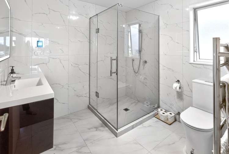 20B Oakwood Grove Eastern Beach_15