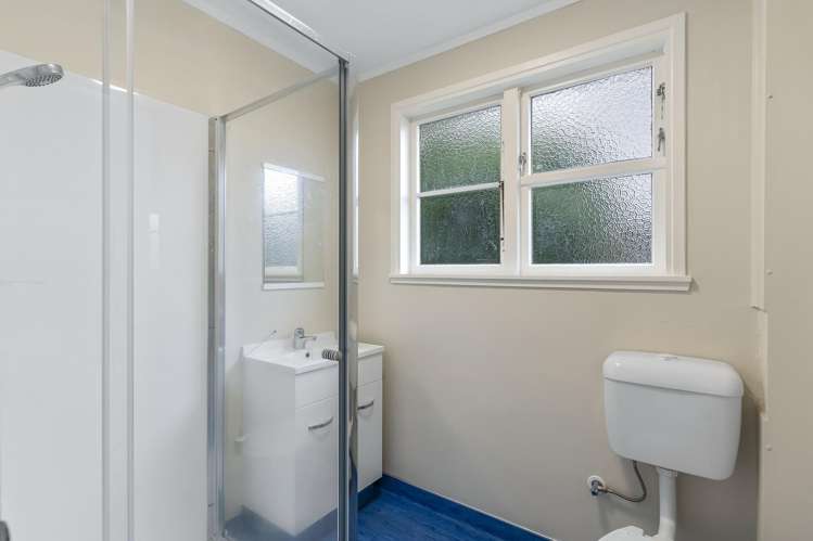 1/15 Otakau Road Milford_13