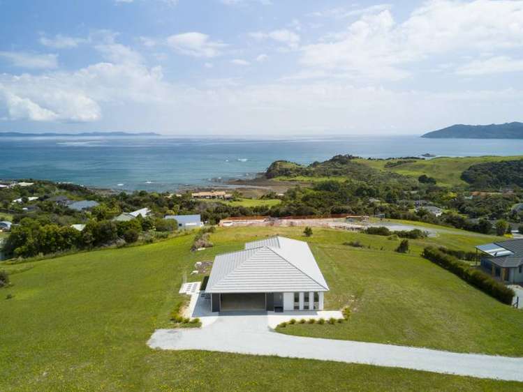 40 Eagles Way Cable Bay_17