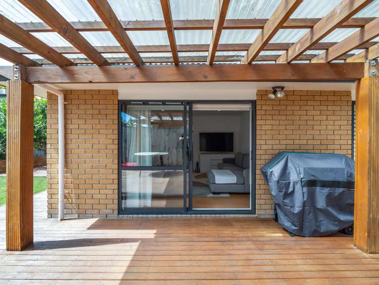 8 Hansen Place Takanini_13