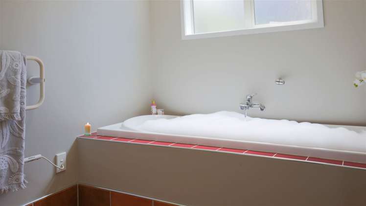 28 Koromiko Crescent Diamond Harbour_17