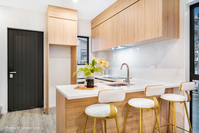 16 Papatahi Lane Flat Bush_3
