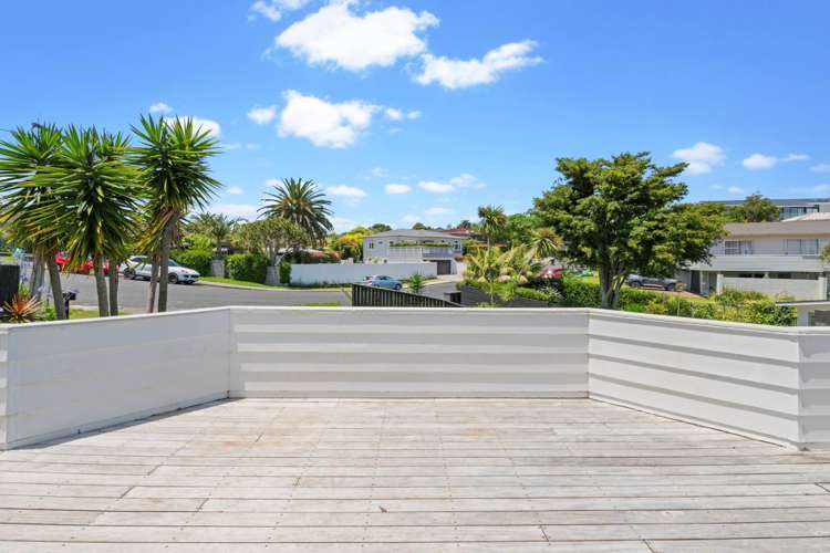 23 Northumberland Avenue Hauraki_7