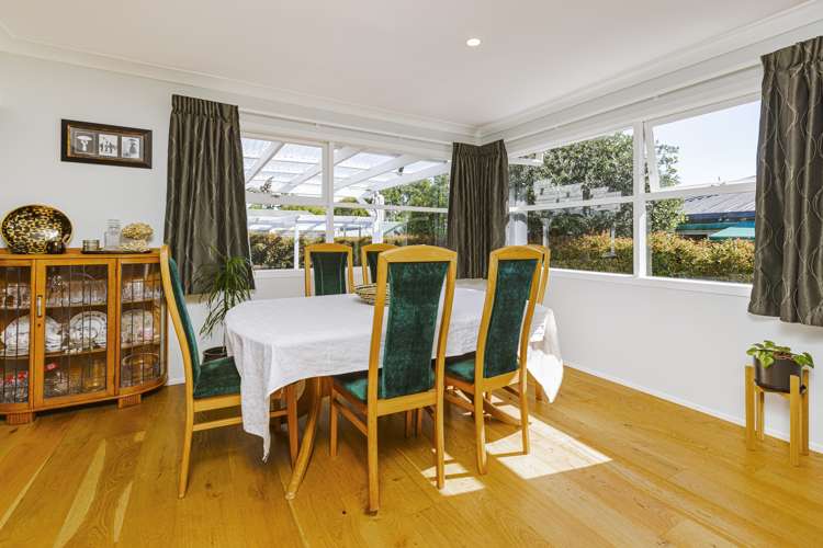 69 Beach Road Pahurehure_5