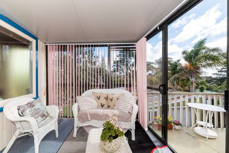37 Forest Hill Road Henderson_12