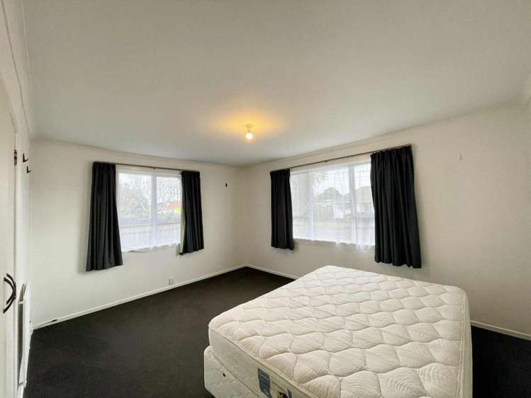 12 Karaka Street 2160_6