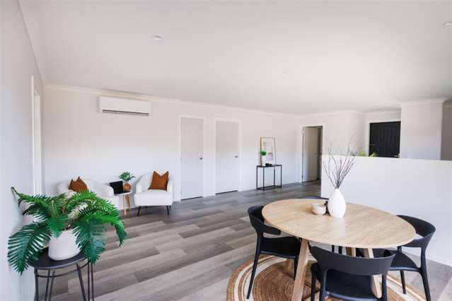 TEAM LEWIS - STUNNING AND STYLISH NEW BUILD