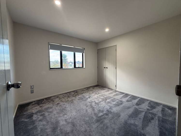 21 Bangla Place Massey_17