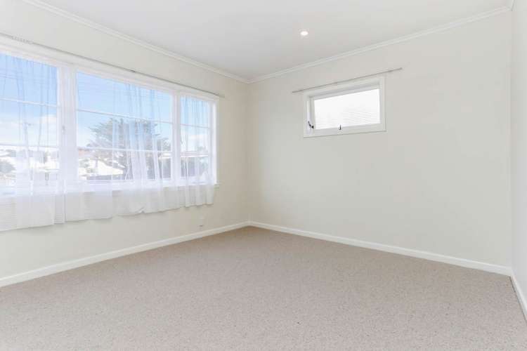 142 Lynwood Road New Lynn_17