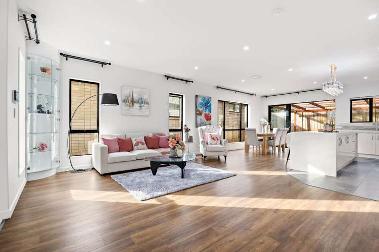 6 Tims Crescent Flat Bush_3