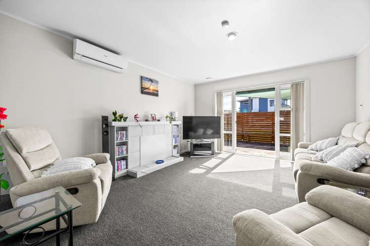 6 Toru Street Te Atatu Peninsula_33