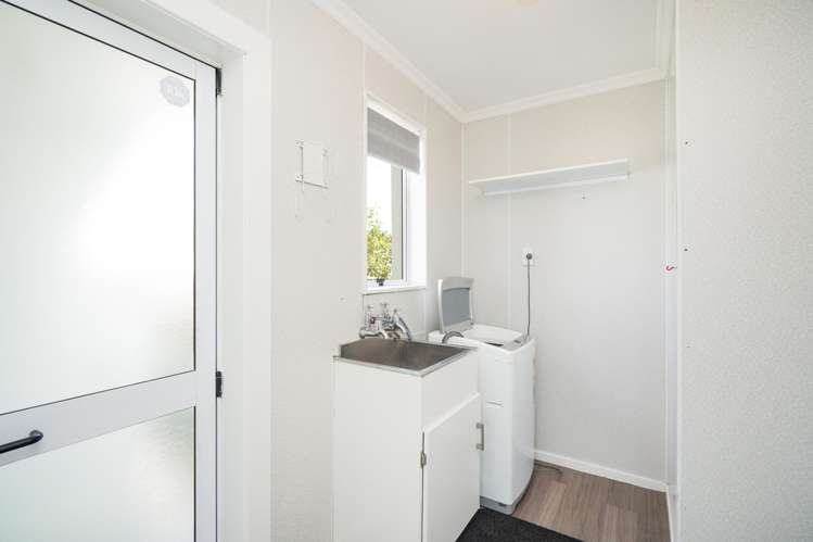 121 Derwent Crescent Glengarry_14