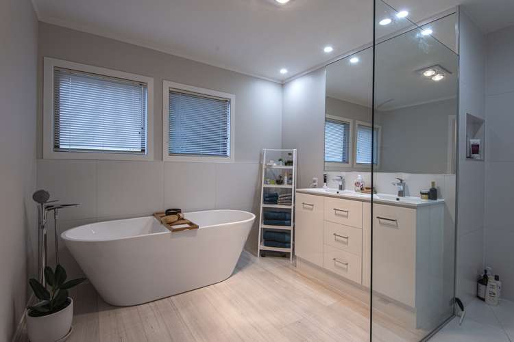 83 Mackesy Road Parahaki_12