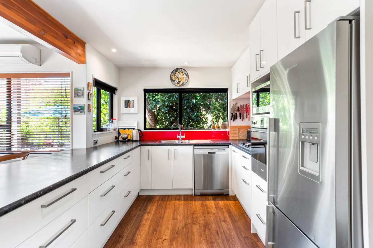 876B Dominion Road_2