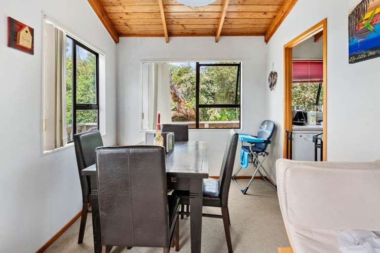 1 Doyly Drive Stanmore Bay_5