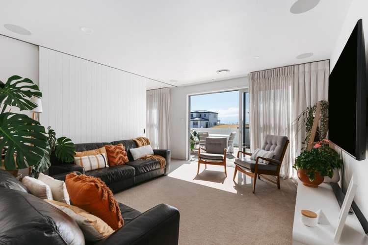 60 Pacific Parade Coastlands_11