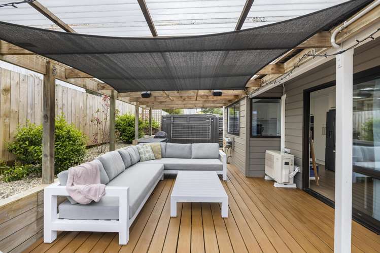 2/214 Moore Street Howick_15