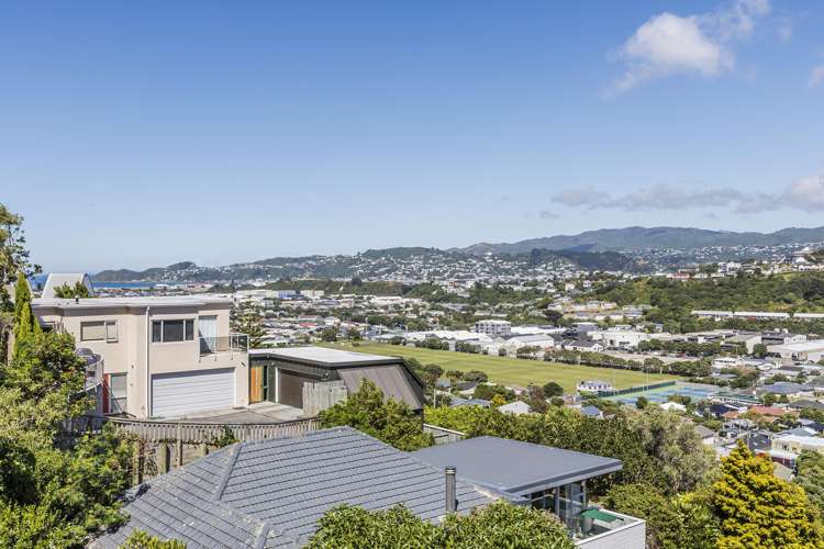 81 Nevay Road Miramar_25