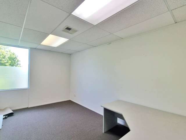 1A/12 Saturn Place Rosedale_3