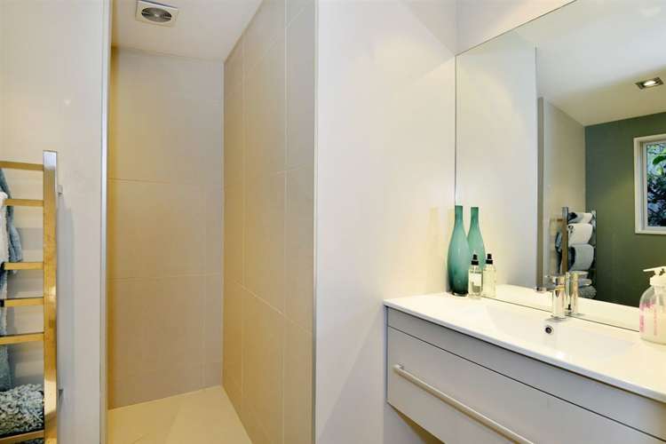 20 Garmons Way Castor Bay_14