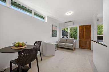 8/146 St Johns Road_4