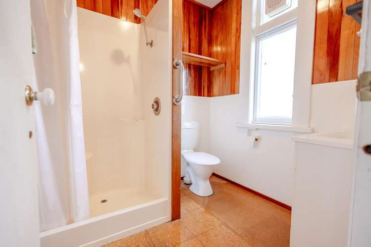 141 Weld Street Hokitika_11