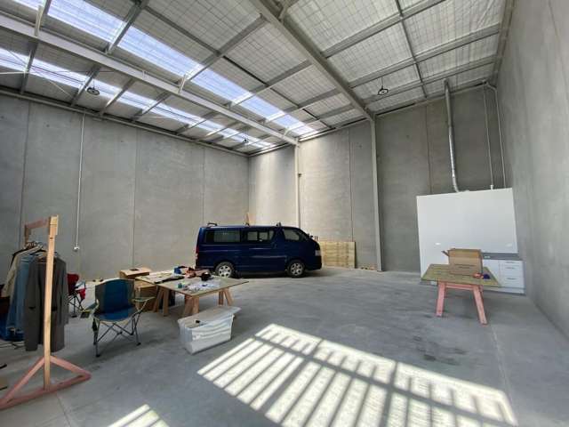 9/4 Brent Greig Lane Te Rapa_2