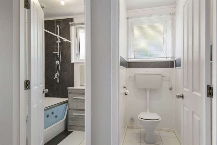 17 Taurus Crescent Beach Haven_14