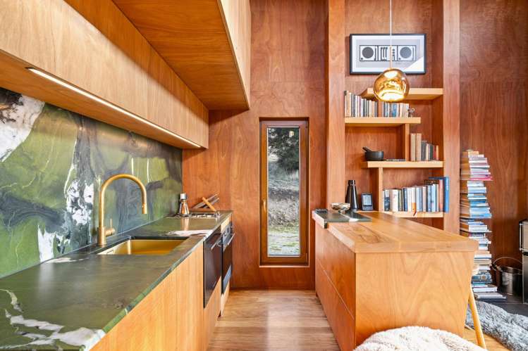 247 Pukekowhai Drive_4