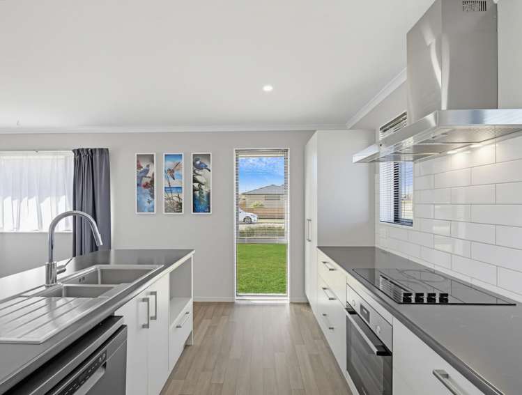 98 Sir John Mckenzie Avenue Yaldhurst_4